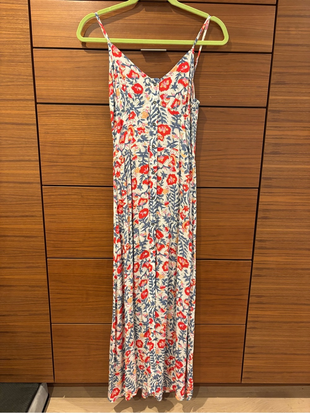 Billabong Button Down Maxi Dress in size Small. Perfect condition, NWOT. - Picture 3 of 9